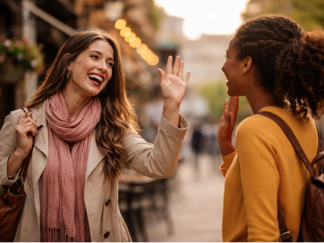 👋 Why Do We Say Goodbye? (¿Por qué decimos “goodbye”?)